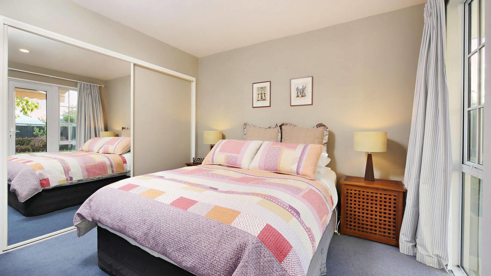 Olive House Bed And Breakfast Christchurch Exteriör bild