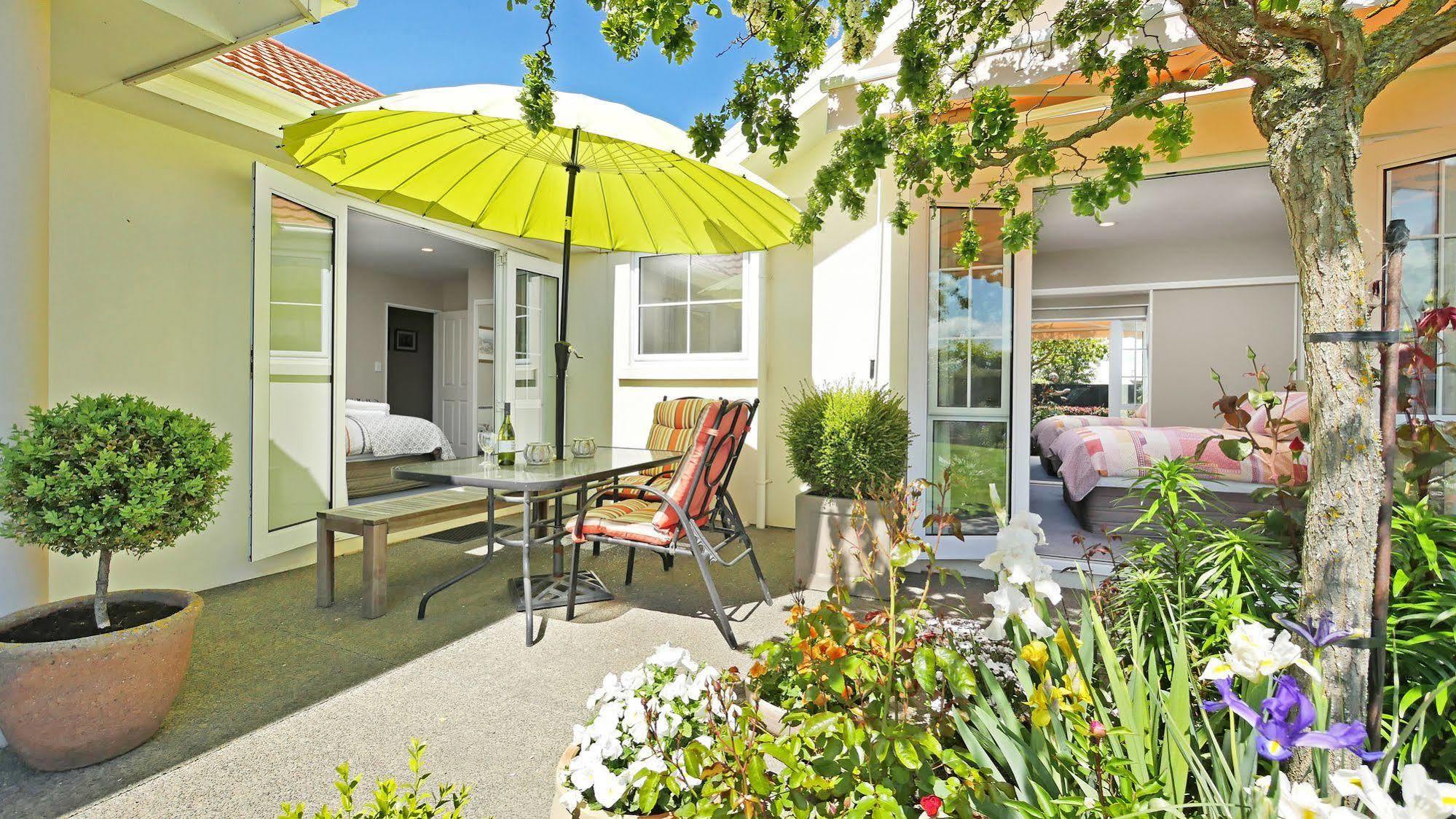 Olive House Bed And Breakfast Christchurch Exteriör bild